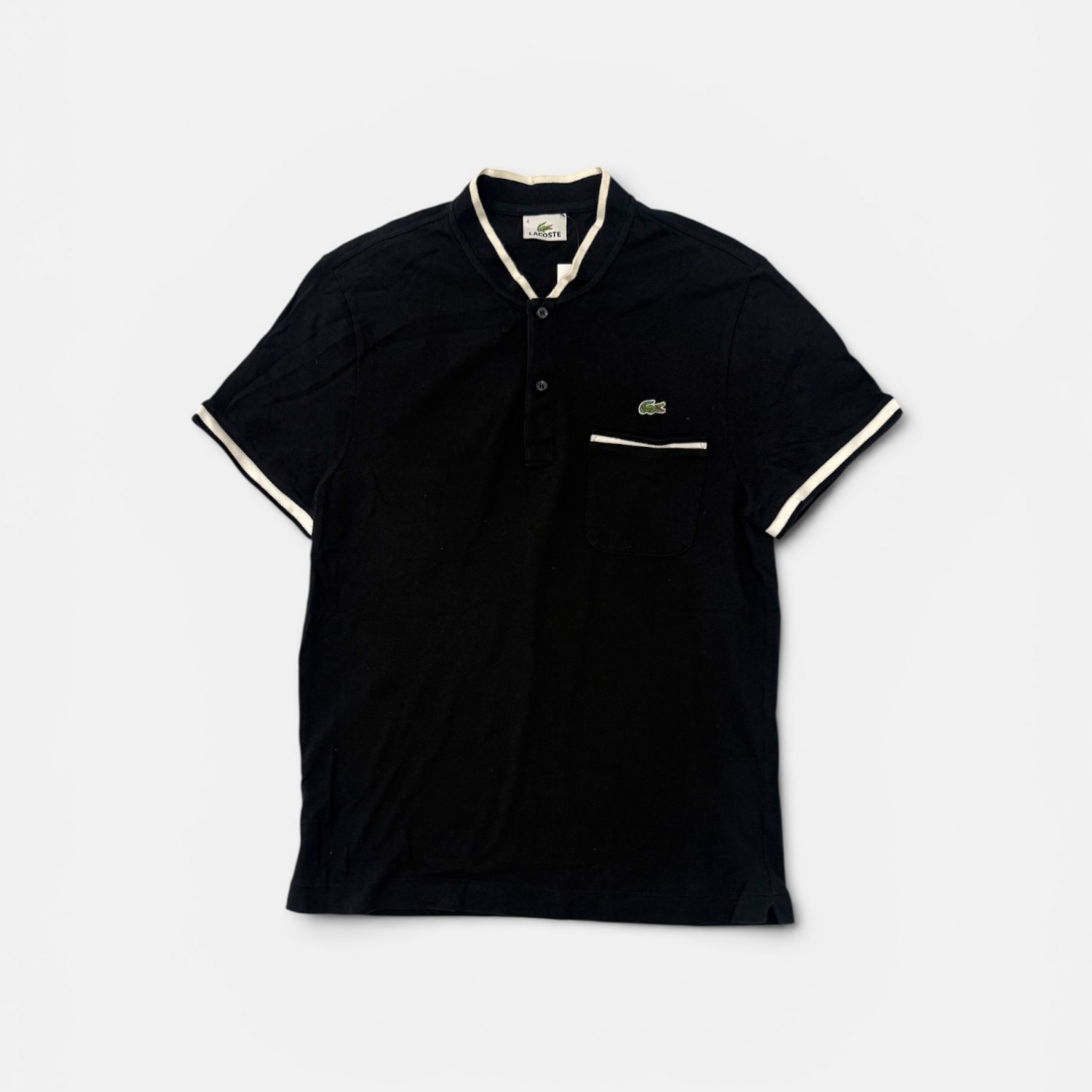 Lacoste Μαύρη Ανδρική Μπλούζα Polo με Τσέπη και Λευκές Λεπτομέρειες